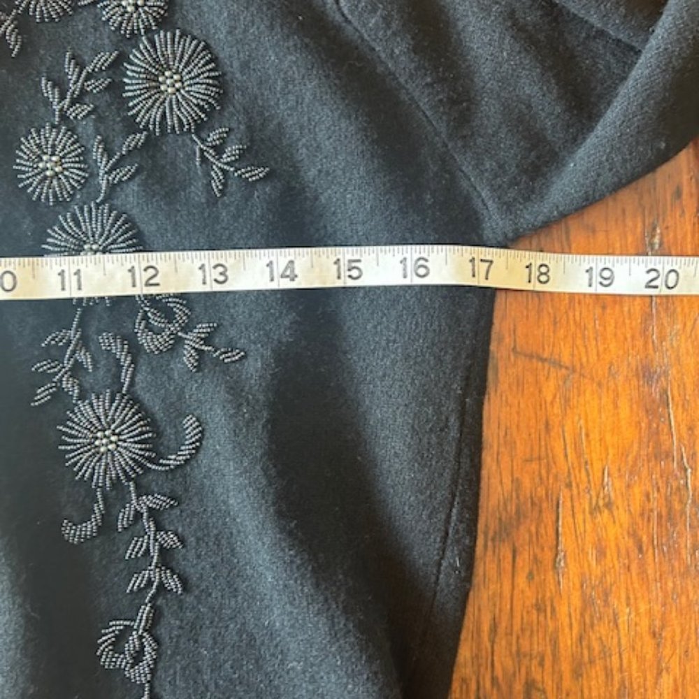 Beautiful Vintage Lined 100% Lambswool Cardigan Sweater - Picture 9 of 14